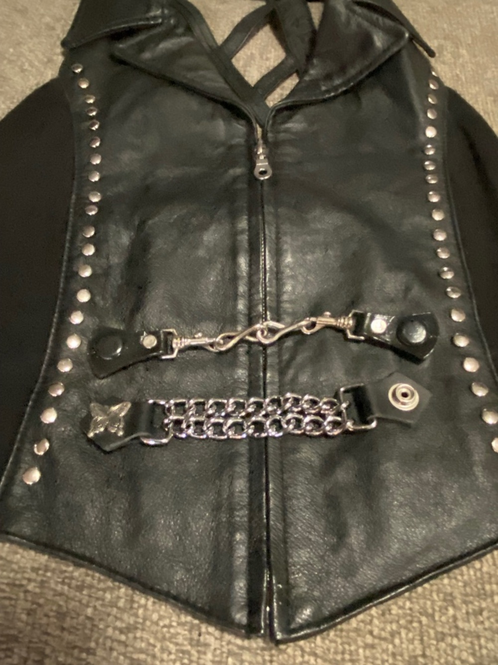 Leather Biker/Motorcycle Vest with 2 interchangeable chains-Size L